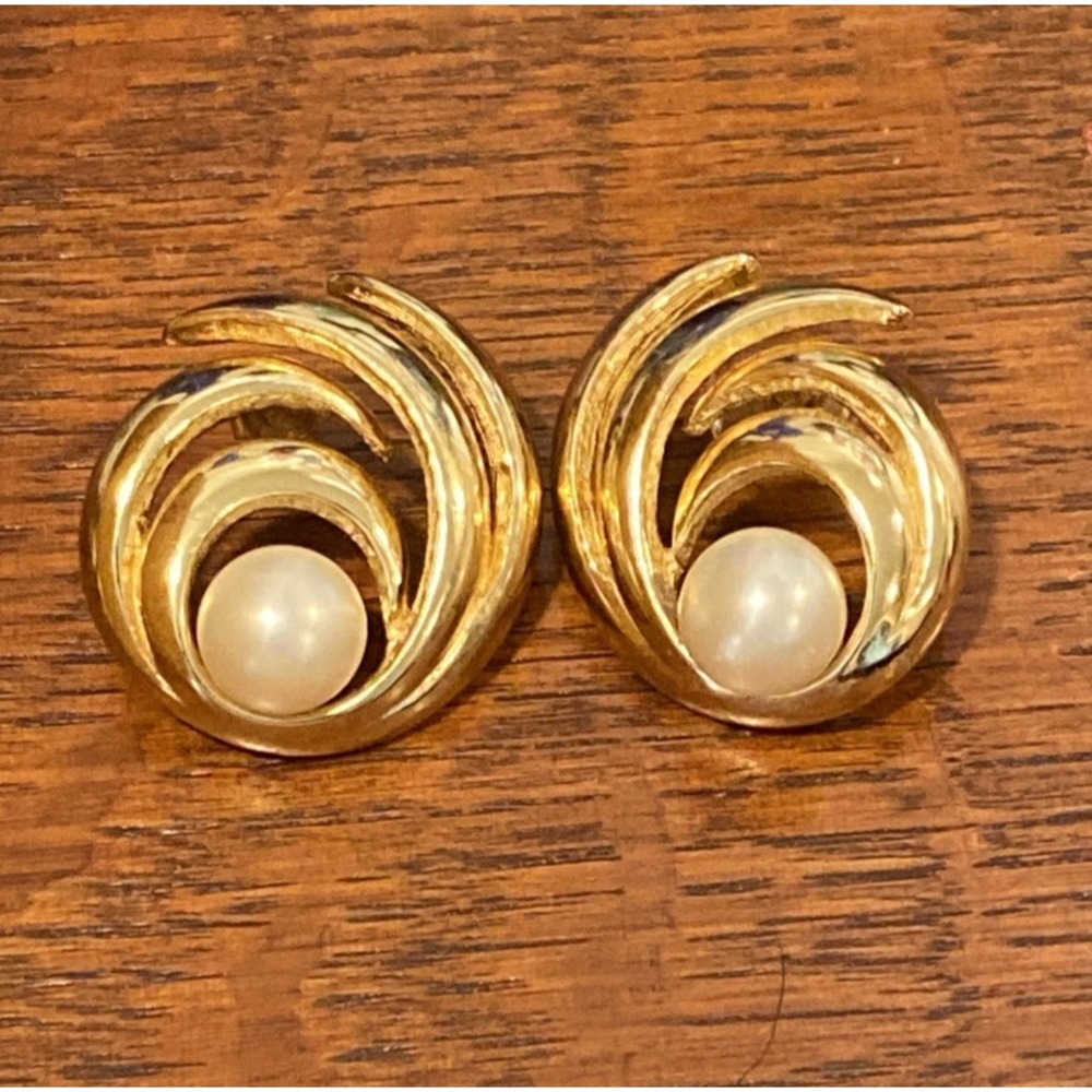Vintage Christian Dior Signed Pierced Earrings 1.25" Gold Tone Swirl Faux Pearl